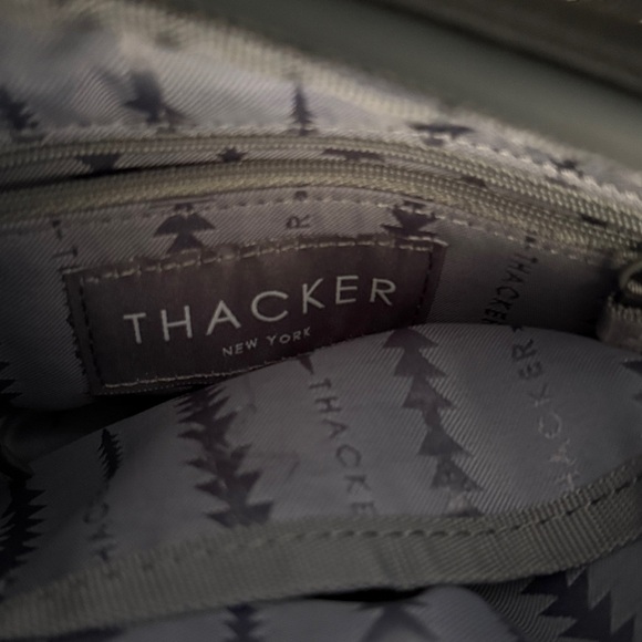 Thacker Neoprene Black Cocoon Camera Crossbody Bag EUC Ret $98 - Picture 10 of 10